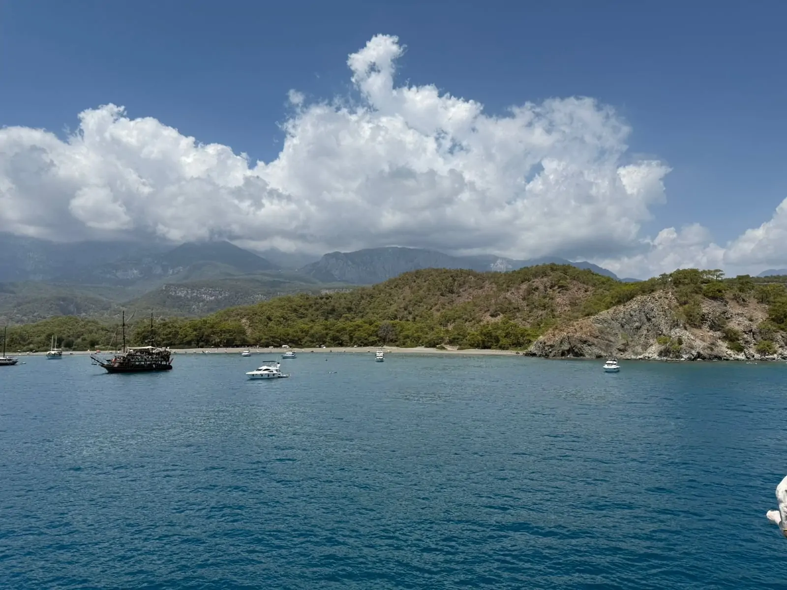 Морская прогулка на пиратском корабле из Белека