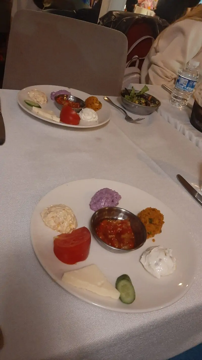 Ужин и Круиз по ночному Босфору в Стамбуле