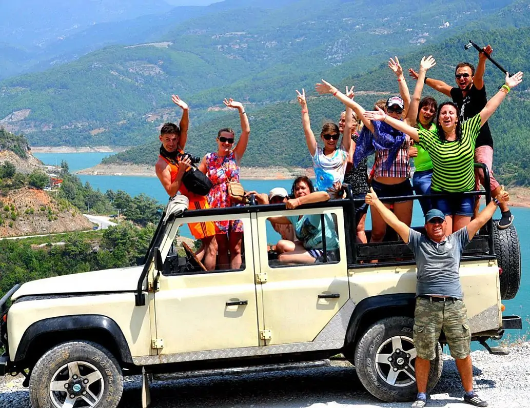 Экскурсия на джипах и корабле в Сиде