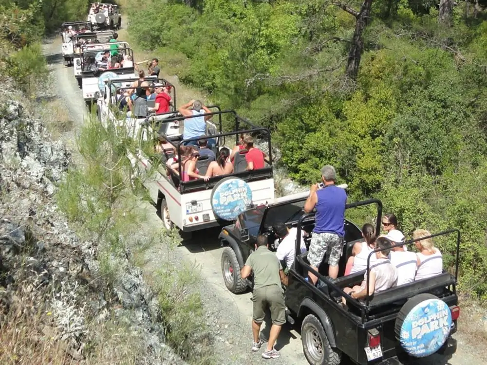 Экскурсия на джипах и корабле в Сиде