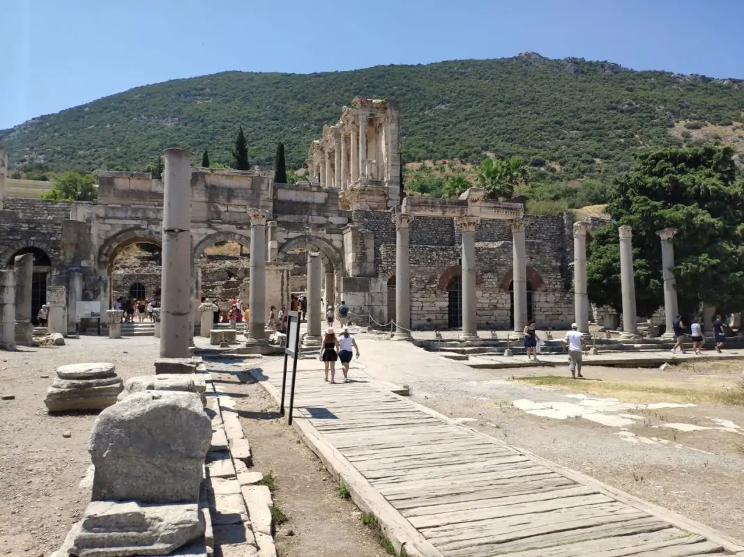Экскурсия в Эфес из Бодрума