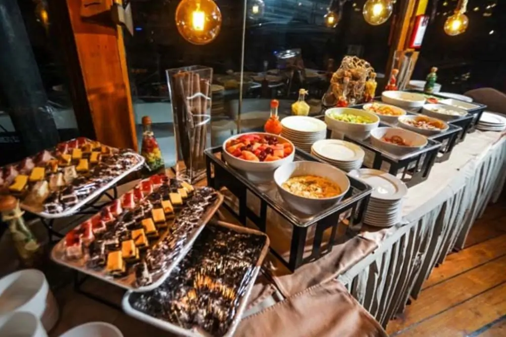 Современный Дубай из Абу-Даби, Рас Аль Хаймы и Фуджейры