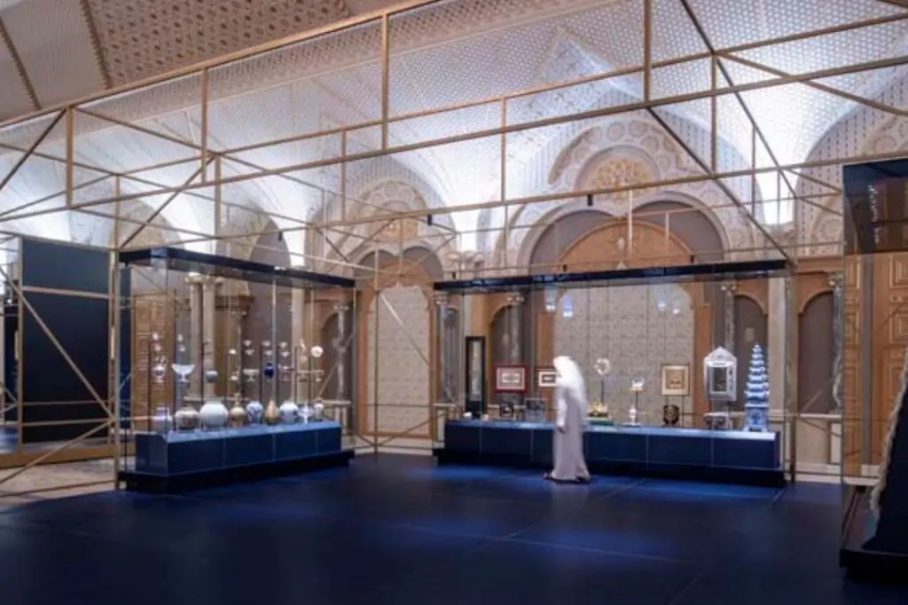 Экскурсия в Абу-Даби с посещением Лувра или Президентского дворца