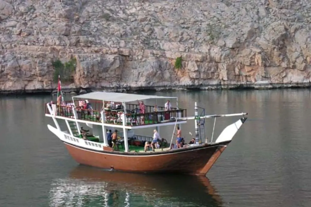 Экскурсия в Мусандам — Оманские фьорды