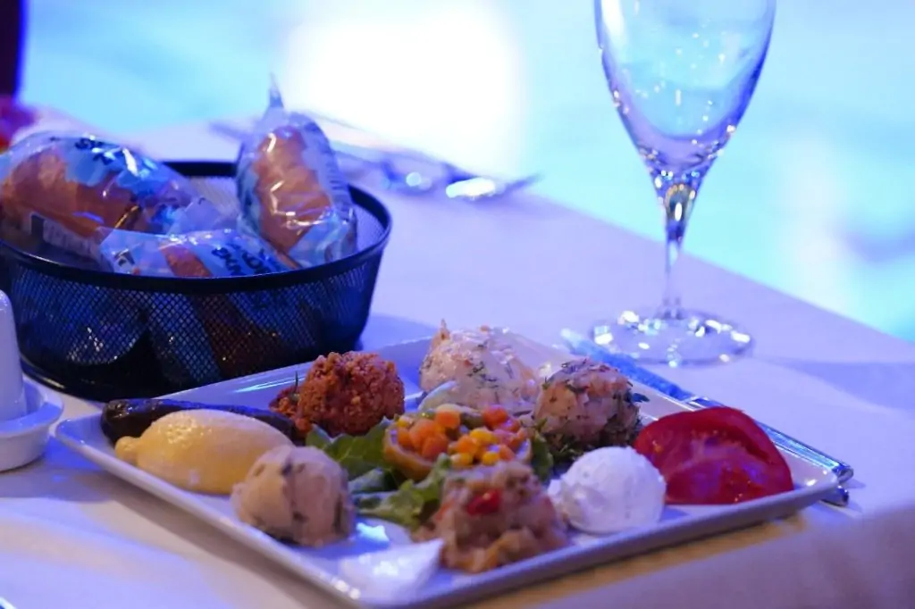 Ужин и Круиз по ночному Босфору в Стамбуле