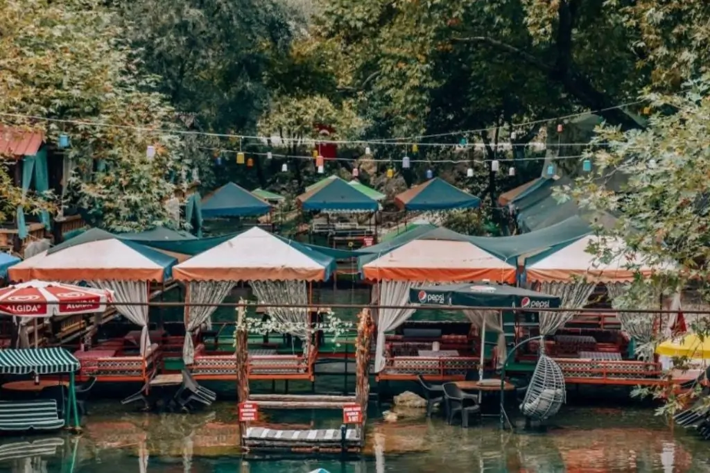 Экскурсия на джипах к водопаду