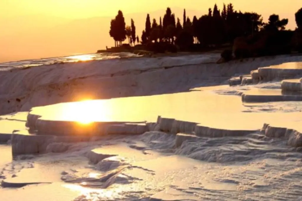 Экскурсия в Памуккале из Анталии