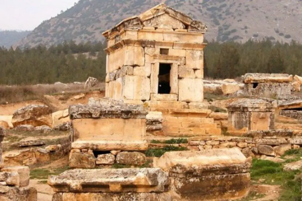 Экскурсия в Памуккале из Кемера