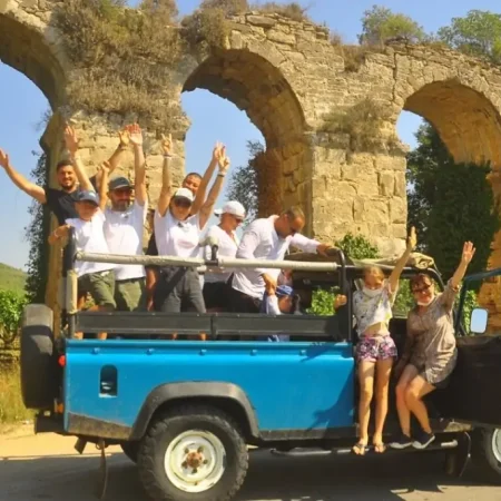 Экскурсия на джипах и корабле в Сиде