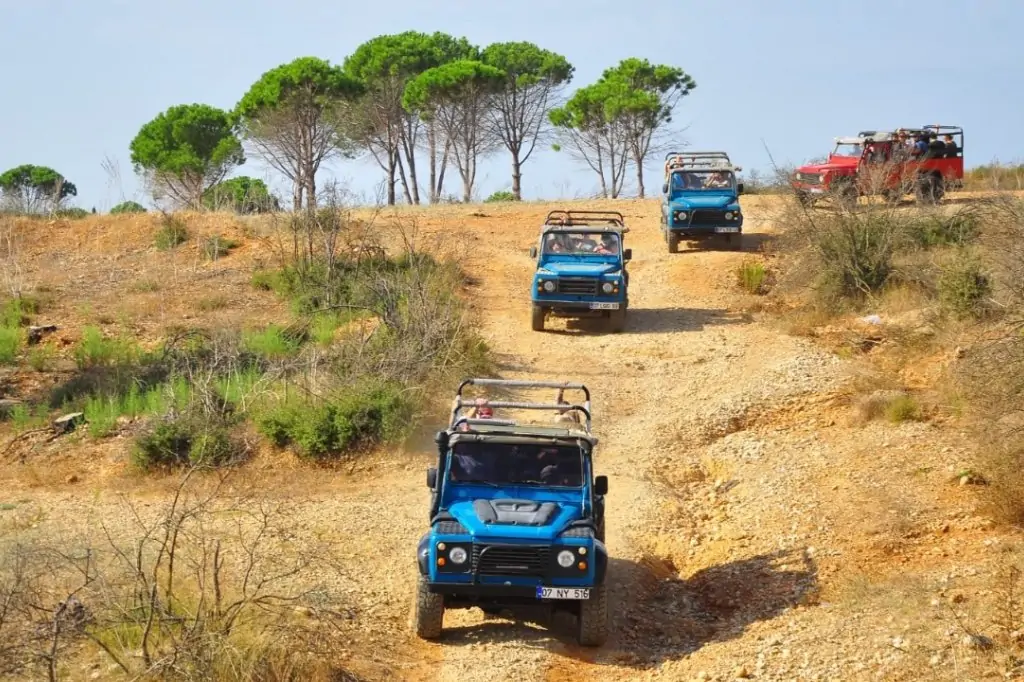 Экскурсия на джипах и корабле из Манавгата