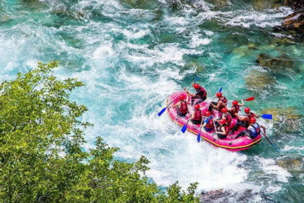 Рафтинг-сплав по реке Тара