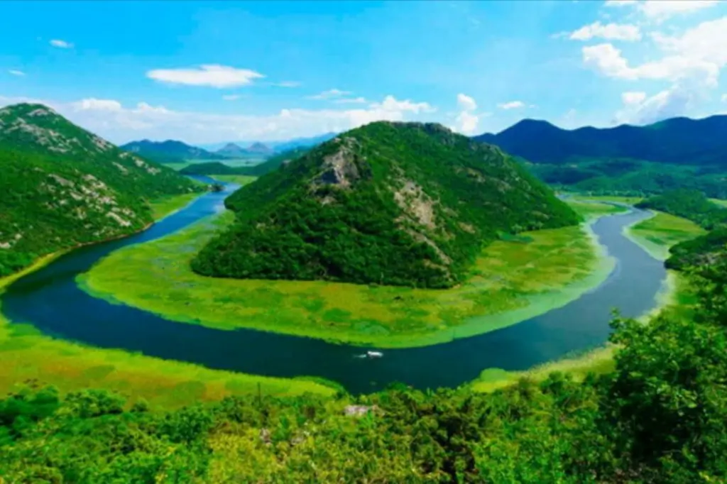 Закат на Скадарском озере