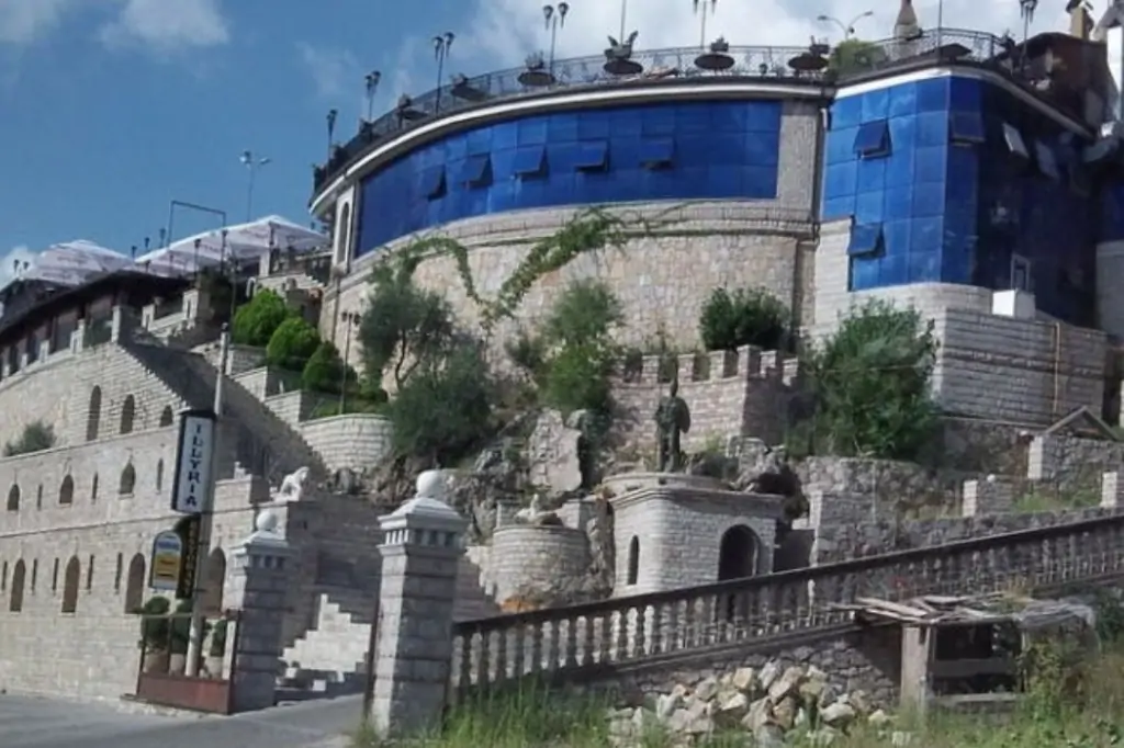 Албания – Шкодер и Тирана