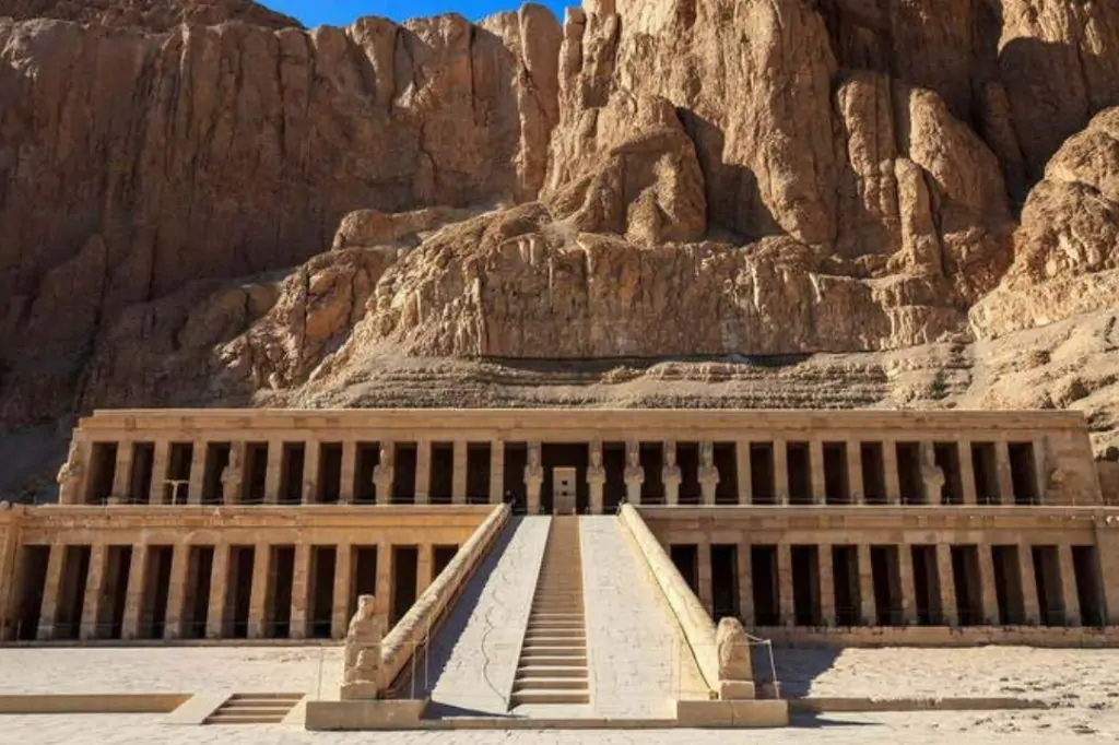 Экскурсия в Луксор из Хургады (стандарт)