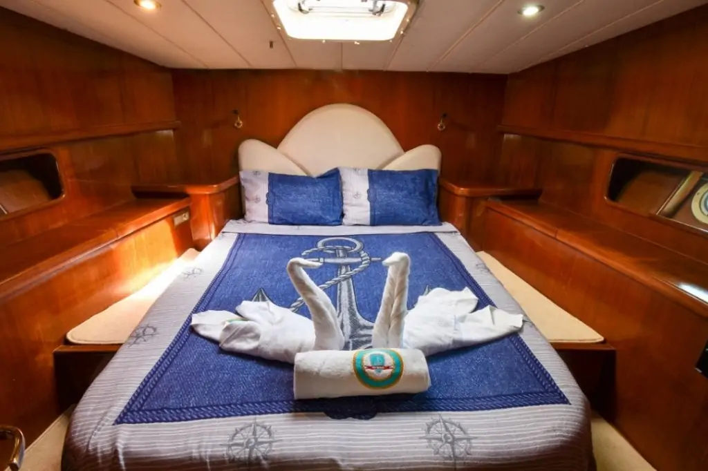 Индивидуальная морская прогулка на яхте