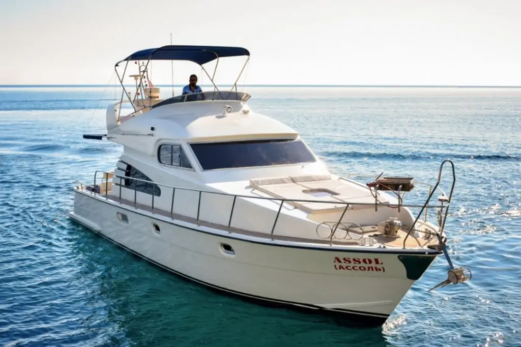 Индивидуальная морская прогулка на яхте