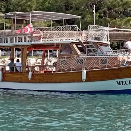 Морская рыбалка из Кемера на лодке «Мечта»