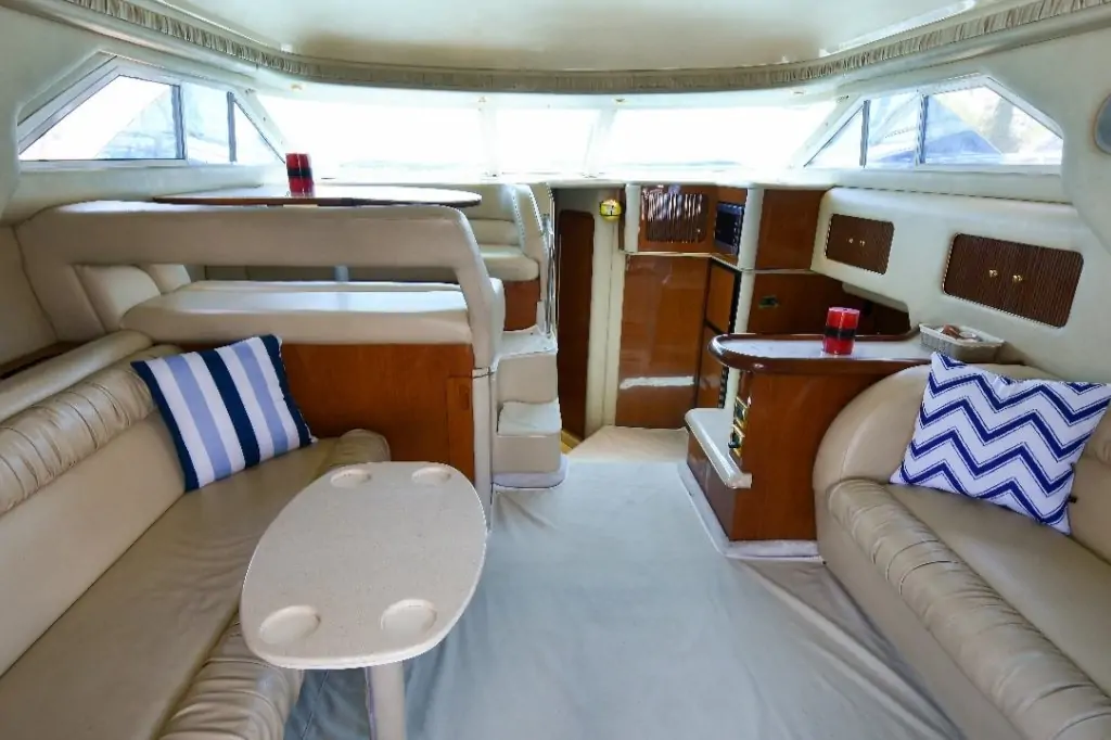 Индивидуальная морская прогулка на яхте «TU NAVY 1»