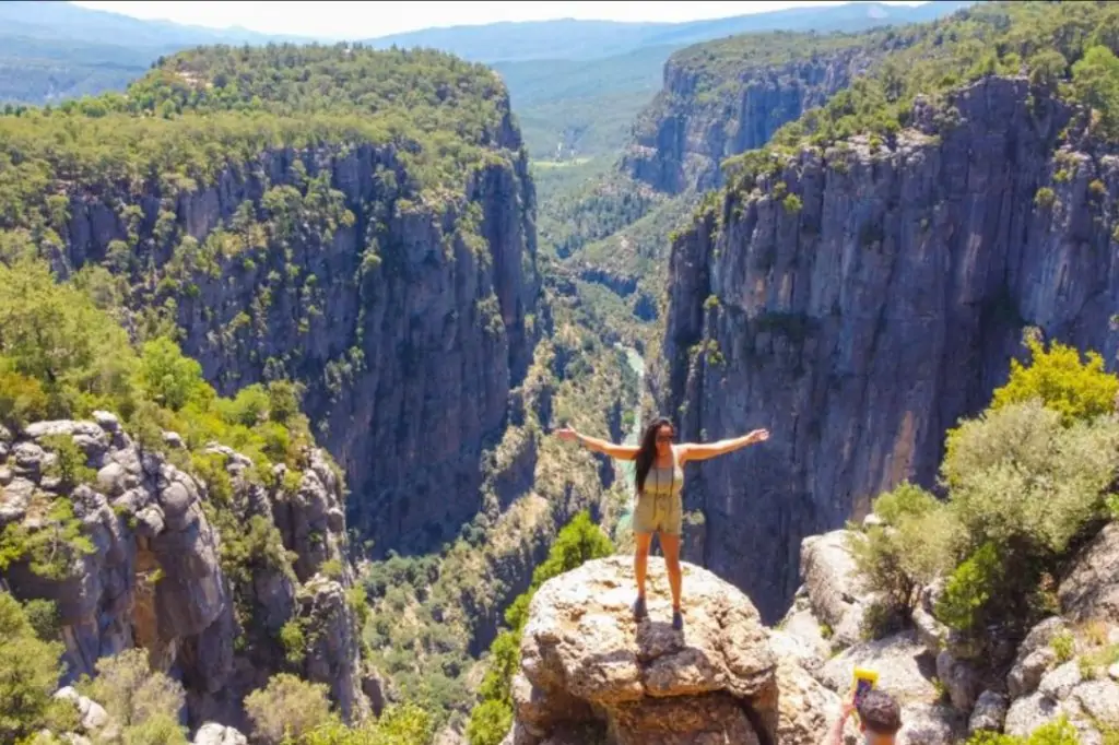 Экскурсия 3в1: Тазы каньон + Рафтинг + Кабрио Сафари