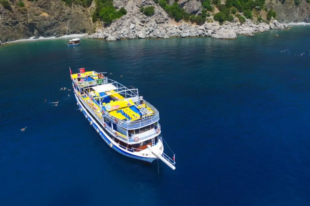 Прогулка на яхте Demir в Мармарисе: Синева Эгейского моря