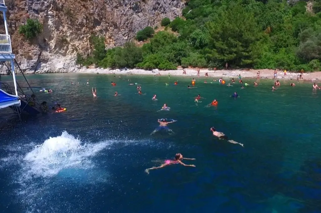 Прогулка на яхте Demir в Мармарисе: Синева Эгейского моря