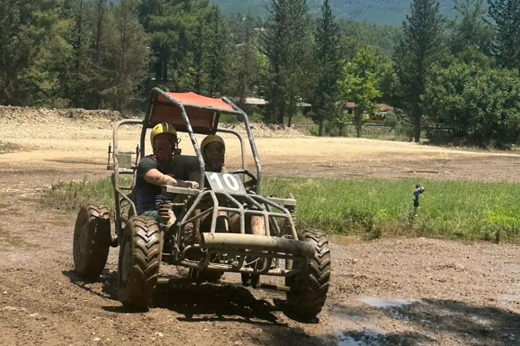 Рафтинг и сафари на квадроциклах