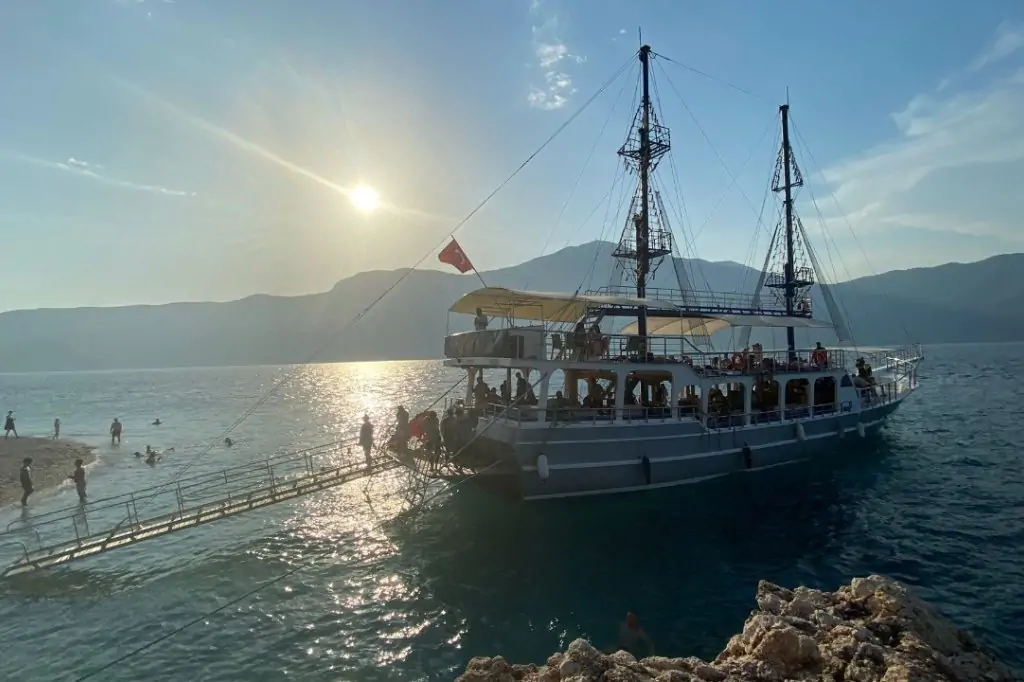 Морская прогулка на яхте Carpediem на остров Сулуада из Алании