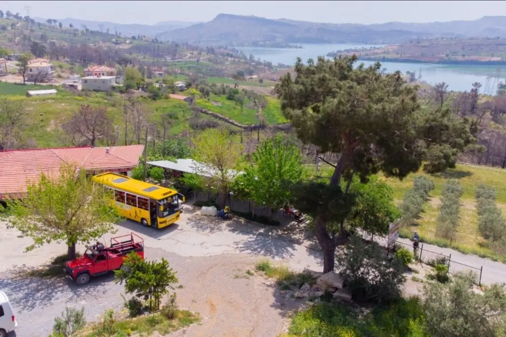 Экскурсия на кабрио: Зелёный каньон, древний город Селевкия и водопад Манавгат