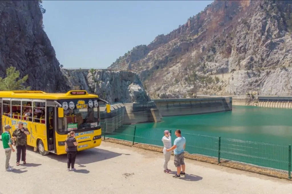 Экскурсия на кабрио: Зелёный каньон, древний город Селевкия и водопад Манавгат