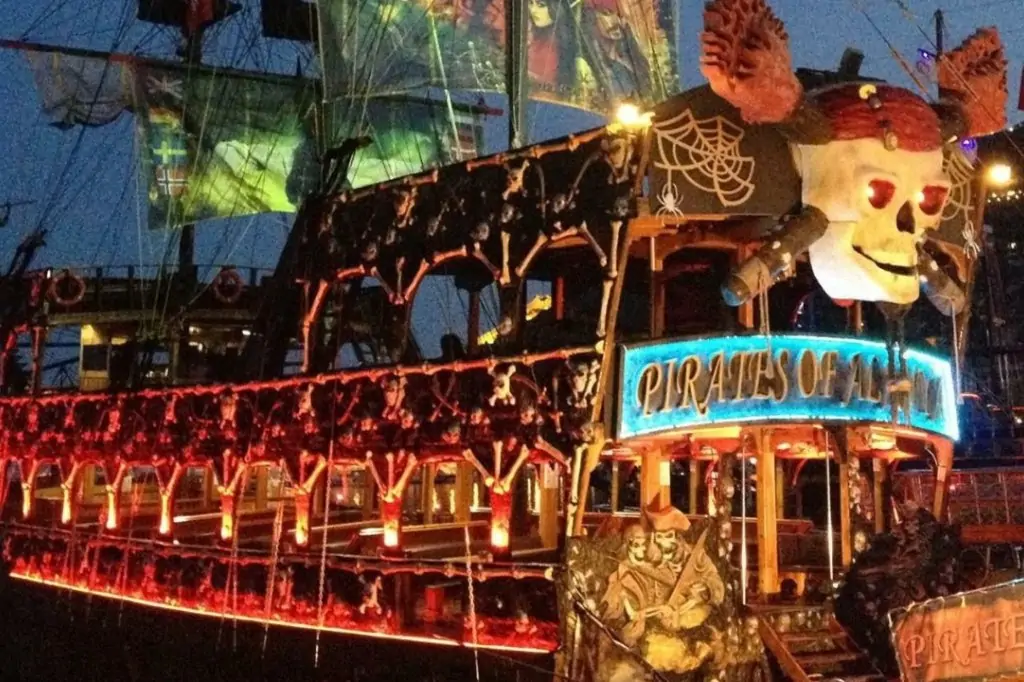 Морская прогулка на корабле Pirates of Alanya из Алании