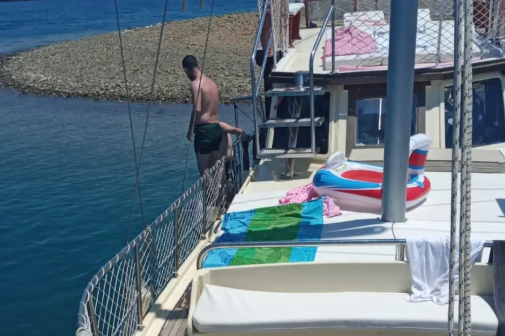 Индивидуальная морская прогулка на яхте Qabak