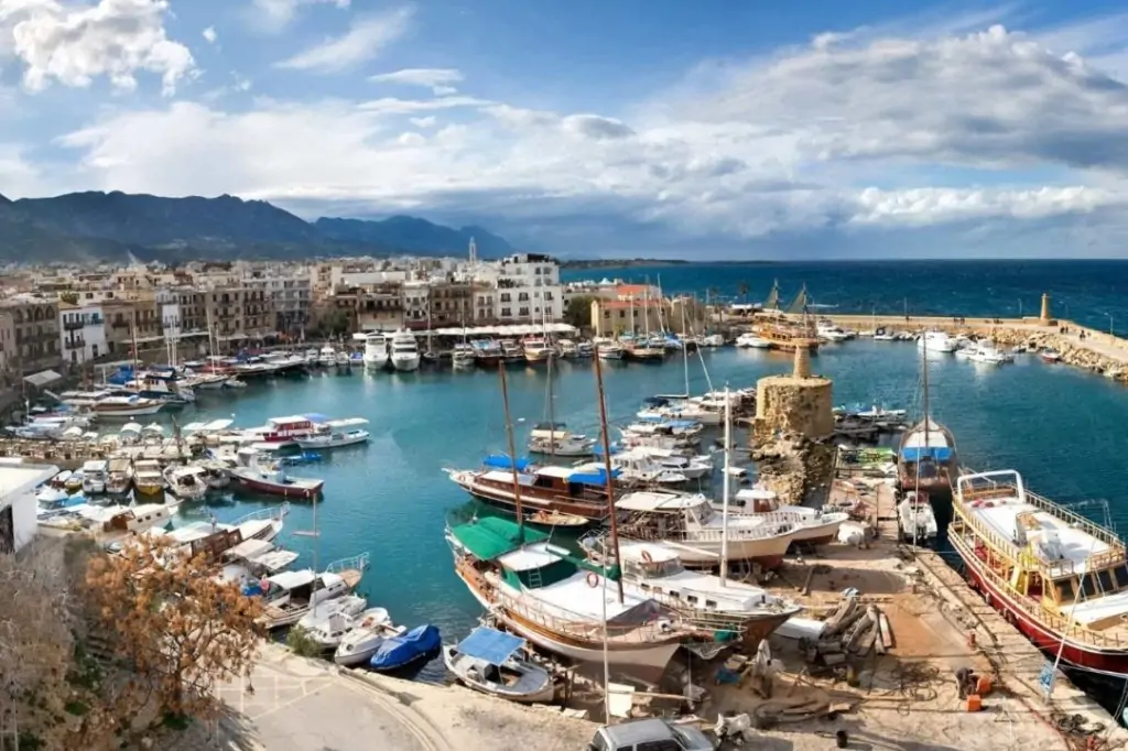 Однодневный тур на Кипр из Анталии на самолёте