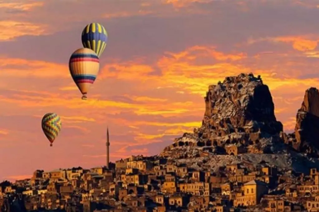 Экскурсия на самолёте в Каппадокию с проживанием в отеле из Анталии