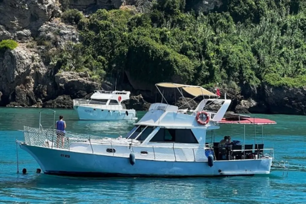 Индивидуальная морская рыбалка на яхте 07-ATA в Анталии