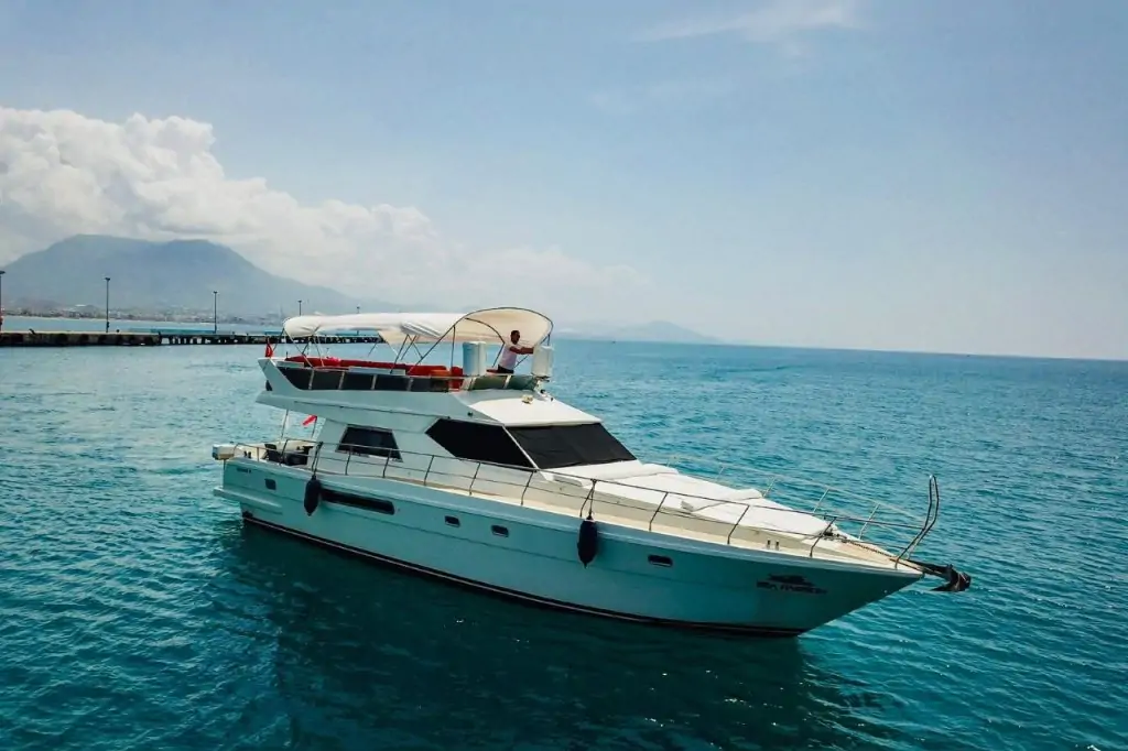 Морской тур на индивидуальной яхте Sea Passıon в Алании