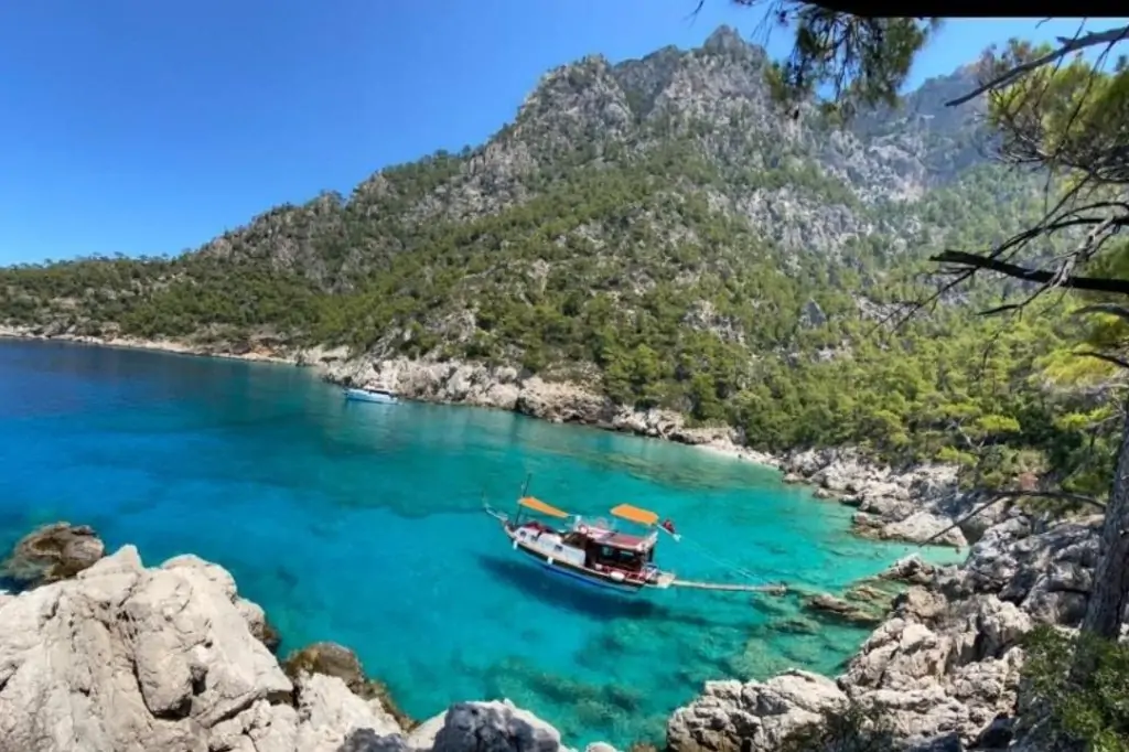 Морская прогулка по бухтам в Олюдениз (без трансфера)