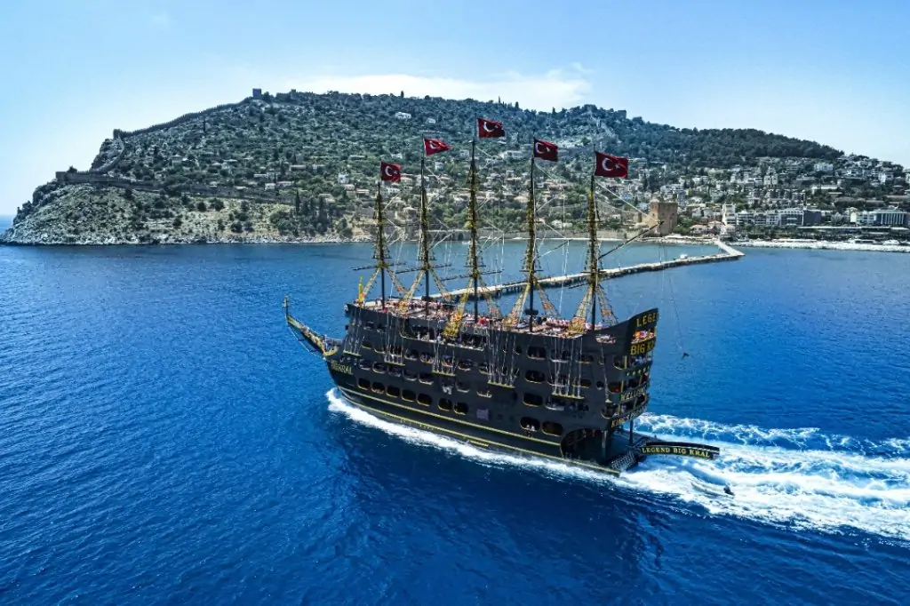 Морская прогулка на корабле BİG KRAL из Сиде/Манавгата