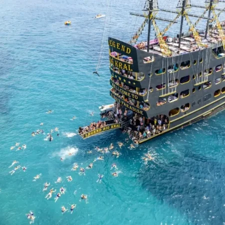Морская прогулка на корабле BİG KRAL на закате из Сиде/Манавгата