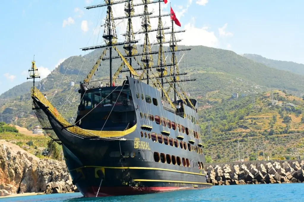 Морская прогулка на корабле BİG KRAL на закате из Сиде/Манавгата