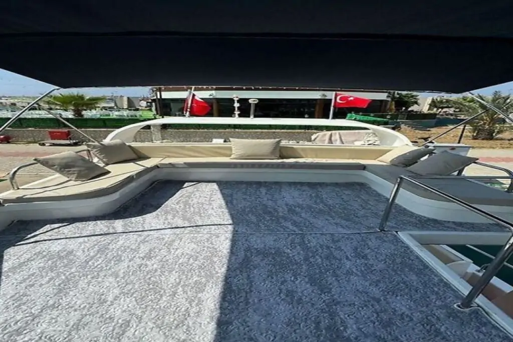 Индивидуальная яхта Elifim