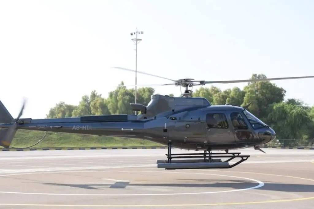 Индивидуальный полёт на вертолёте над Дубаем