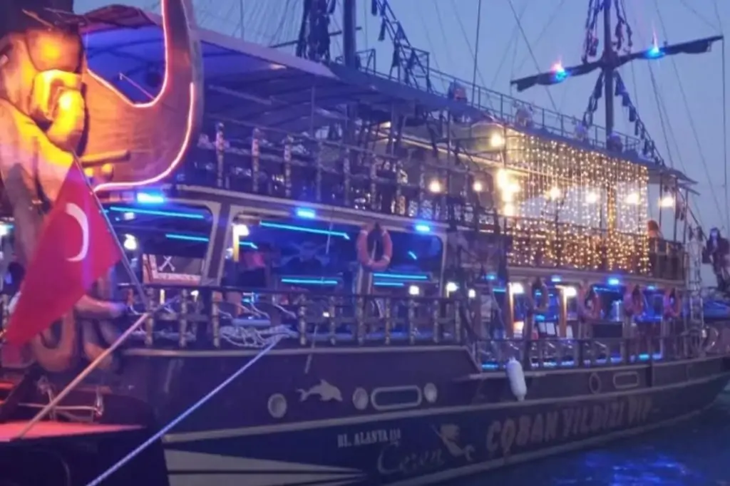 Морская прогулка на яхте Çoban Yıldızı в Мерсине