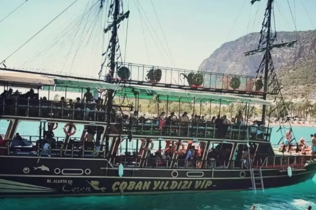 Морская прогулка на яхте Çoban Yıldızı в Мерсине