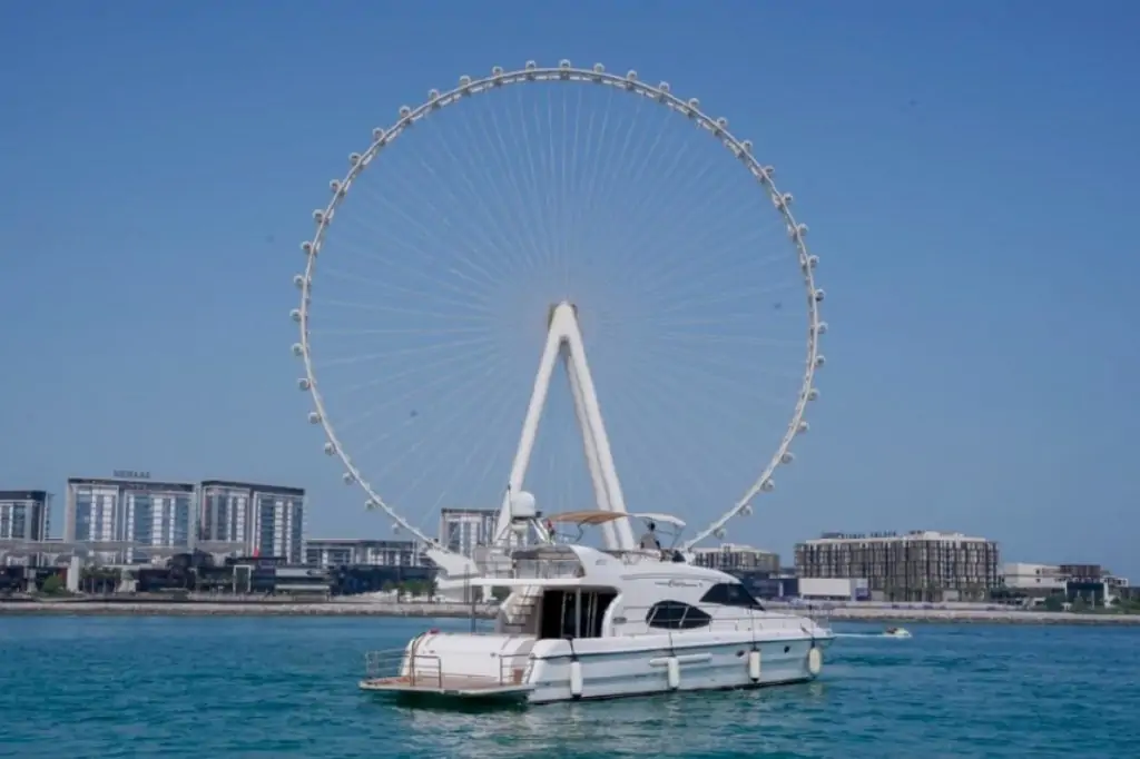 Индивидуальная прогулка на яхте Alshali-68 в Дубаи