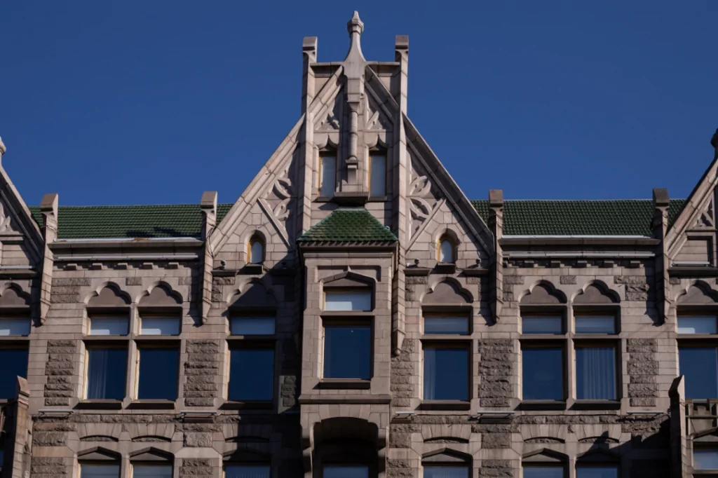 «Бриллиантовая улица» с экскурсией по Музею Фаберже