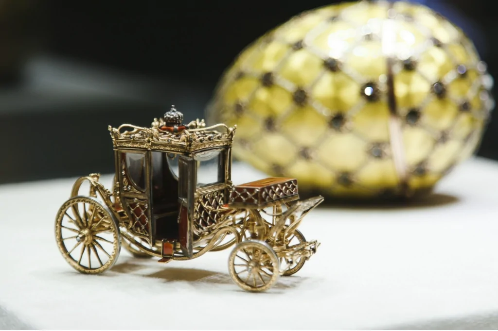 «Бриллиантовая улица» с экскурсией по Музею Фаберже