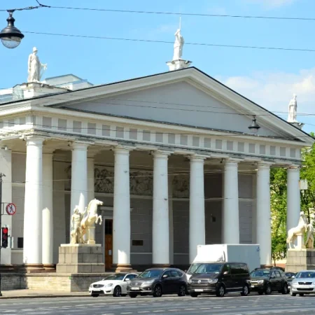 Обзорная экскурсия по Санкт-Петербургу