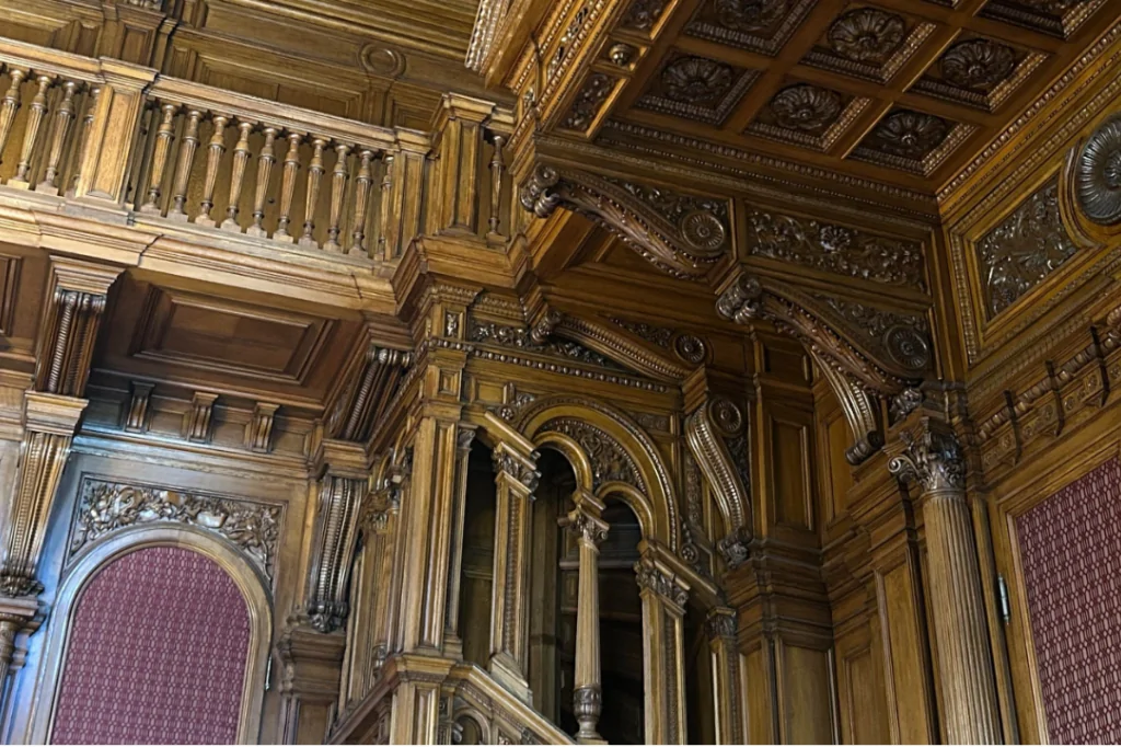 Экскурсия «Город, знакомый до слёз.»