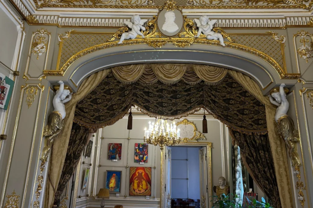 Экскурсия «Город, знакомый до слёз.»