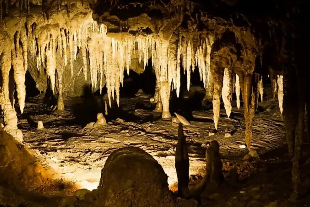 Сагалассос, водопад Куршунлу и пещеру Инсую